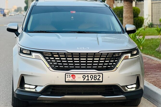Private Transfer - Airport | Hotels | Port | City - Abu Dhabi - Choosing between a sedan, minivan, bus, and luxury vehicle