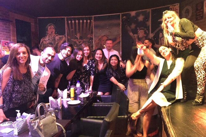 Pub Crawl Dubai: Nightlife Tours - The guides are central to the experience