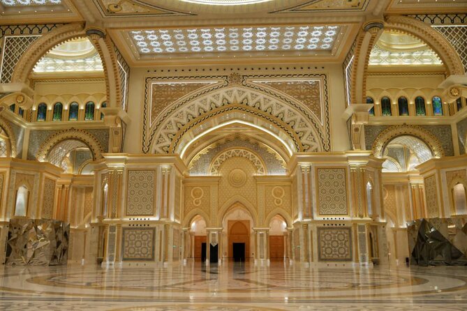 Qasr Al Watan Entry Ticket in Abu Dhabi - Arriving with a mobile ticket