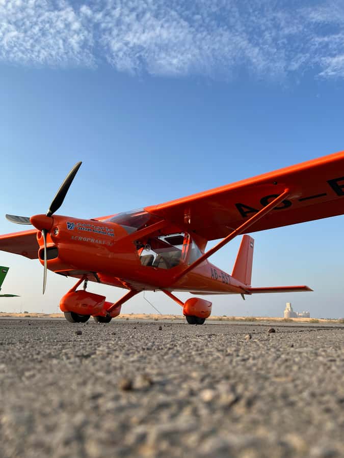 Ras Al Khaimah: Scenic Microlight Adventure Over Desert - Taking the controls with a pilot beside you