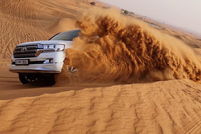 Red Dune Safari Adventure with BBQ Dinner Experience - The 30-minute sunset photo stop
