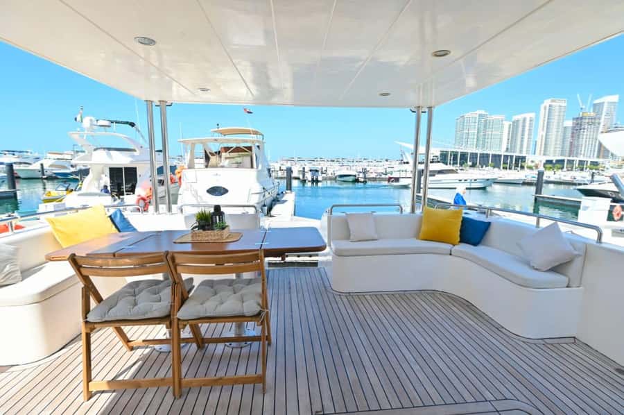 Romantic Dinner on Private Yacht - Setting out from Amwaj Al Bahar