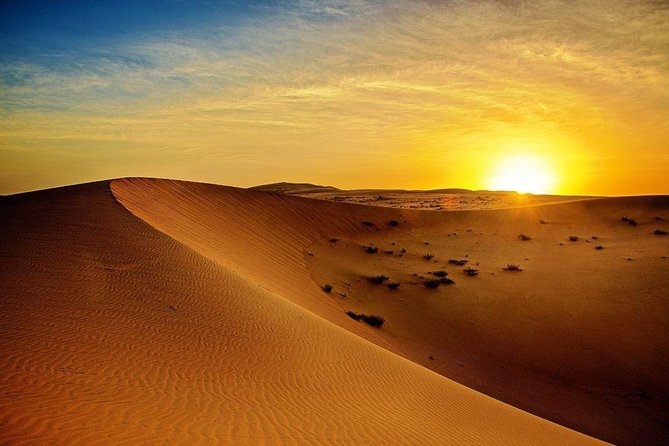 Sunrise Desert Safari from Abu Dhabi - Sunrise in the Arabian Desert at 5:00 am