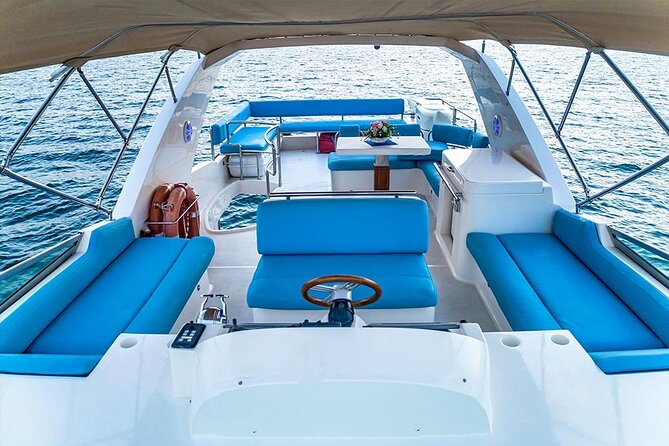Sunset escape on Bluemoon 64ft from Dubai Marina to Atlantis - Cruising toward Atlantis and Palm Jumeirah