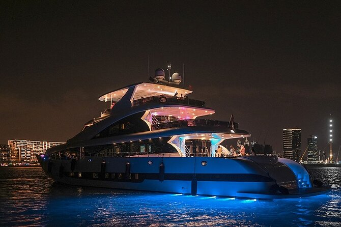 Superyacht Experience in Dubai with Dinner and Live Music - A superyacht night built around atmosphere