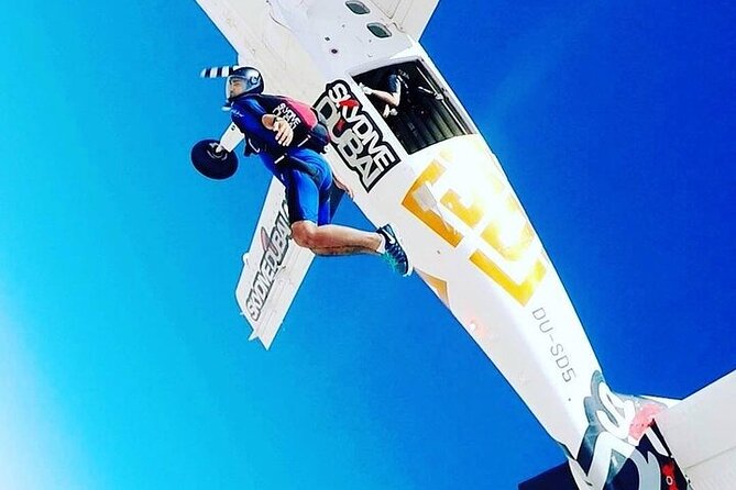 Tandem Skydive experience in Dubai - From check-in at Dubai Marina to the aircraft