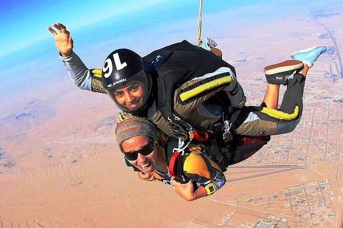 Tandem Skydive experience in Dubai - Choosing the Palm or Desert drop zone