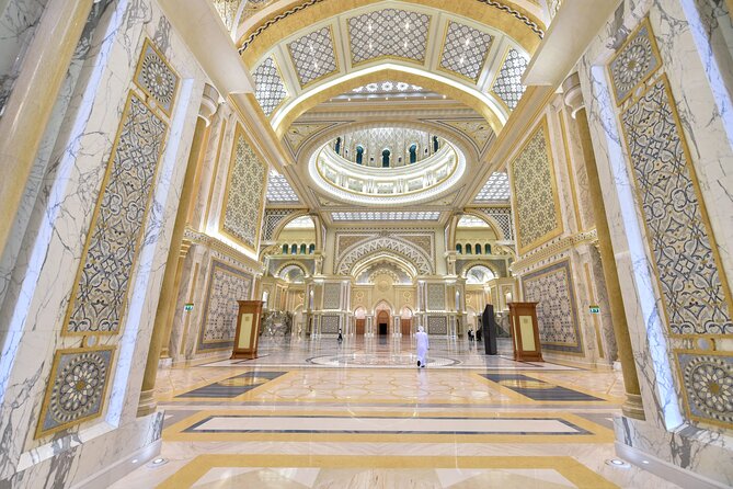 Tickets to Qasr Al Watan & Louvre Museum Abu Dhabi - What the rating tells you about the risk