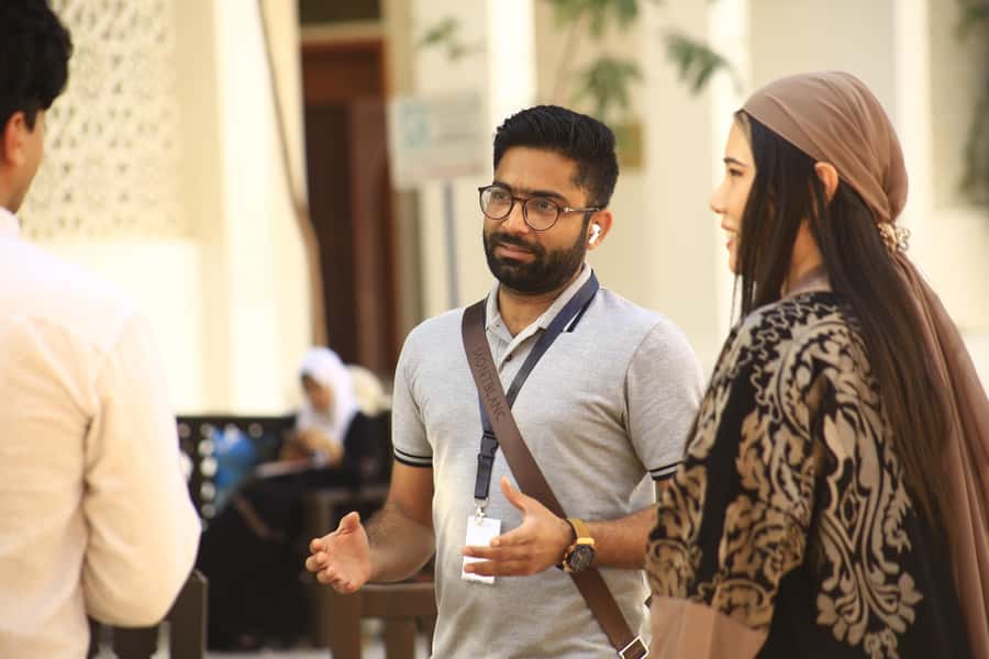 Walking Tour in Dubai. Souks, museums, Local Food Testing - Spice Souk: Smells, Samples, and Salesmanship